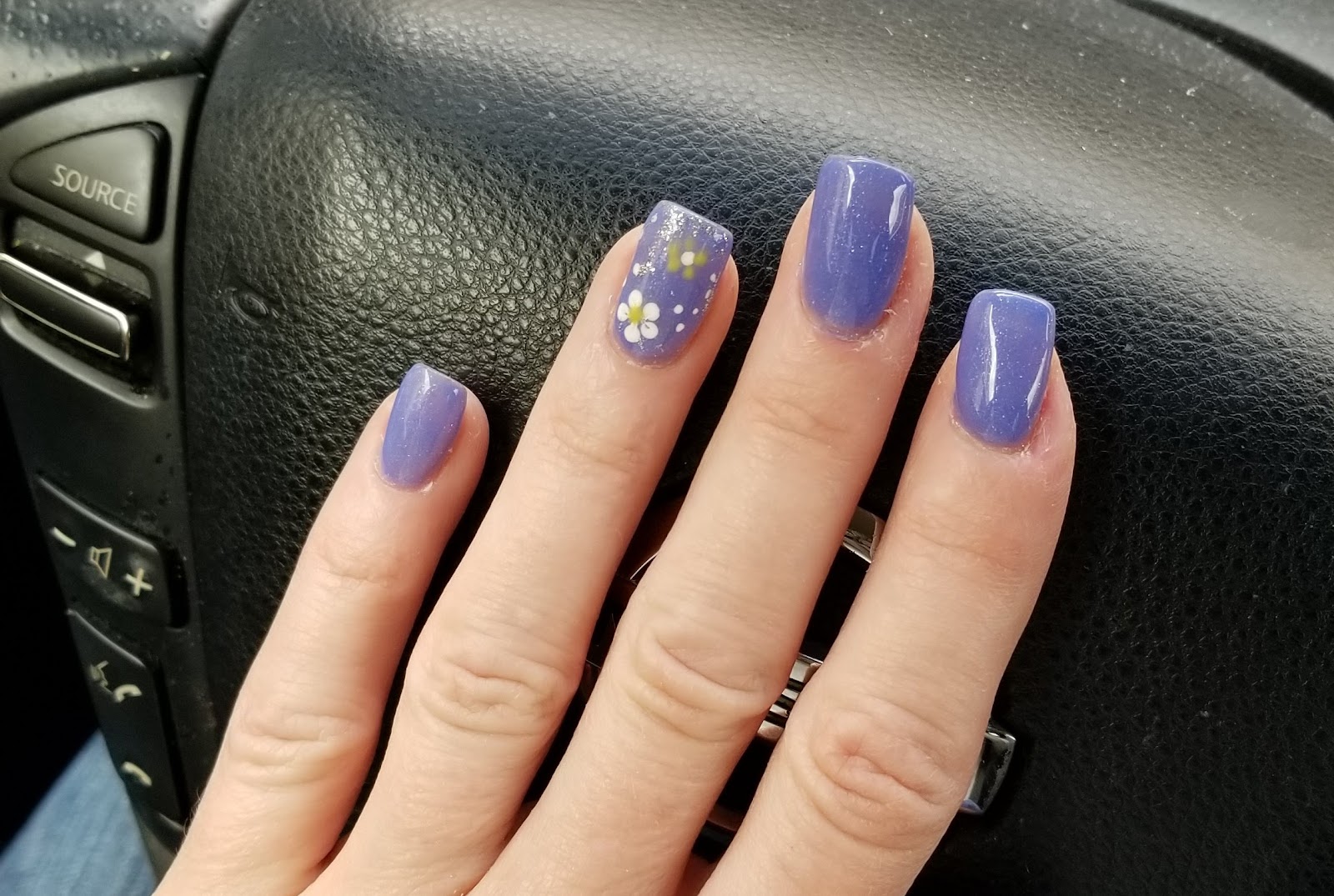 Julie Nails & Spa nail photo 4