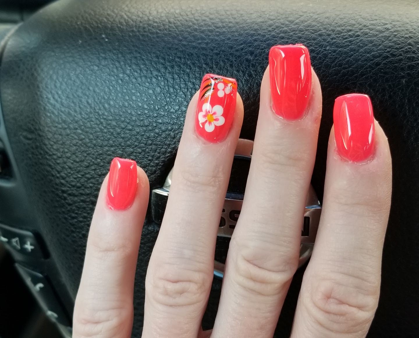 Julie Nails & Spa nail photo 7